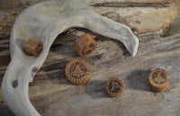 Load image into Gallery viewer, Flesh Plug Teakholz Mjölnir Triskele Runen double flared - chic-net.de
