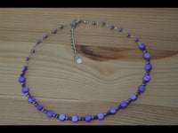 Load image into Gallery viewer, Halskette Glas Perlen Perlmutt Scheiben Glitzer lila - chic-net.de
