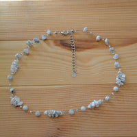 Load image into Gallery viewer, Halskette Perlen Stein Splitter Bündel weiß 42- 48cm - chic-net.de
