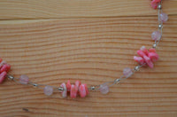 Load image into Gallery viewer, Halskette Rosenquarz Perlen Stein Splitter Bündel rosa - chic-net.de
