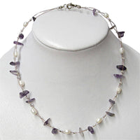 Load image into Gallery viewer, Halskette Steinsplitter Perlen Amethyst lila weiß 42 cm - chic-net.de
