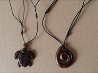 Load image into Gallery viewer, Halskette verstellbar Baumwolle Kette Holz Perlen Blatt Schildkröte Om Spirale - chic-net.de
