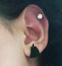 Load image into Gallery viewer, Holz Creolen schwarz handmade Sonoholz 16mm Pin Ohrringe - chic-net.de
