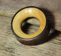 Load image into Gallery viewer, Holz FleshTunnel Eisenholz schwarz Jackfrucht Inlay hell - chic-net.de
