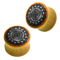 Load image into Gallery viewer, Holz Plug hell schwarz weiße Mandala Blume Resin Inlay Tribal Piercing - chic-net.de
