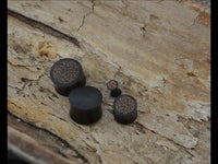 Load image into Gallery viewer, Holz Plug Kokosholz Inlay handgeschnitzt Sonoholz - chic-net.de
