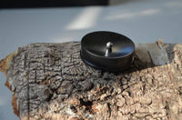 Cargar imagen en el visor de la galería, Holz Plug konkav Eisenholz Punktestruktur schwarz - chic-net.de
