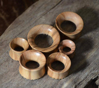 Load image into Gallery viewer, Holz Plug Olivenholz Sonnenblume handmade double flared - chic-net.de
