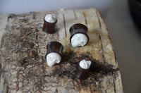 Load image into Gallery viewer, Holz Plug Sonoholz Bone Inlay Totenschädel double flared - chic-net.de
