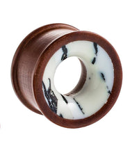 Load image into Gallery viewer, Holz Tunnel Howlith weiß braun marmoriert Rosenholz Tribal Plug handgeschnitzt Expander - chic-net.de
