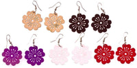 Load image into Gallery viewer, Holzohrringe Blume Staubblätter Holz Ohrringe Edelstahl nickelfrei lila natur rot braun weiß - chic-net.de
