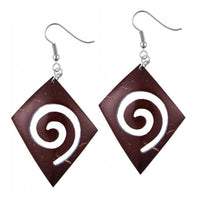 Load image into Gallery viewer, Holzohrringe braun Spirale Raute 45 mm Tribal Ohrringe Kokos Holz Edelstahl Ohrhänger Organic - chic-net.de
