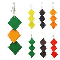Load image into Gallery viewer, Holzohrringe Rauten lang 70 mm Tribal Ohrringe Holz bunt Edelstahl Ohrhänger Organic - chic-net.de
