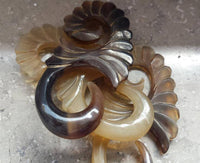 Load image into Gallery viewer, Hook Horn Piercing Expander abstrakt S-Form natural - chic-net.de
