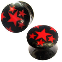 Load image into Gallery viewer, Horn Plug schwarz mit roten Sternen, handgeschnitzt Tribal Buffalo Tunnel, Ohrstecker - chic-net.de
