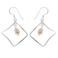 Load image into Gallery viewer, Karo gedreht hohl Perlen Ohrringe 925er Sterling Silber Zuchtperle (1A Naturqualität) Perlenohrringe - chic-net.de
