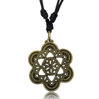 Load image into Gallery viewer, Kette Brass Baumwolle schwarz Anhänger Muster antik golden - chic-net.de
