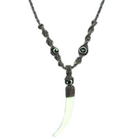 Load image into Gallery viewer, Kette, Grau und Weiß, 48cm lang, Anhänger aus Bone, mit Knopfverschluss - chic-net.de
