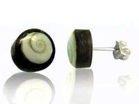 Load image into Gallery viewer, Kokosnuss Ohrstecker Shivaauge rund 8 mm dunkelbraun Edelstahl Stift Shiva Eye Holzohrstecker - chic-net.de
