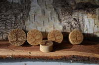 Cargar imagen en el visor de la galería, Krokodil Holz Plug Baum des Lebens hell double flared - chic-net.de
