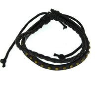 Load image into Gallery viewer, Leder Armband verstellbar geflochten Brass Nieten - chic-net.de
