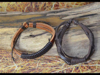 Load image into Gallery viewer, Leder Armband zweilagig verstellbar umwickelt Schnur - chic-net.de

