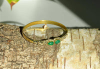 Cargar imagen en el visor de la galería, Messing Armreif golden Jade grün Spirale Tropfen Flechtrand nickelfrei verstellbar antik Tribal - chic-net.de
