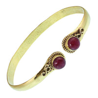 Cargar imagen en el visor de la galería, Messing Armreif golden rot Rubin rund acht Zopfrand nickelfrei verstellbar antik Tribal Schmuck - chic-net.de
