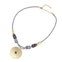 Load image into Gallery viewer, Messing Kette silber grau Seil Anhänger Kreis Kristall gehämmert 41-50cm Karabiner - chic-net.de
