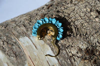 Cargar imagen en el visor de la galería, Messing Ohrringe Türkis Stein gold Bogen Herzbögen - chic-net.de
