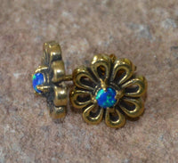 Load image into Gallery viewer, Messing Stein Kristall Ohrstecker gold Blume Zinnie 11mm - chic-net.de
