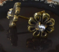 Load image into Gallery viewer, Messing Stein Kristall Ohrstecker gold Blume Zinnie 11mm - chic-net.de
