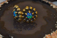 Load image into Gallery viewer, Messing Stein Kristall Ohrstecker gold Kugelblume 10mm - chic-net.de
