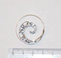 Load image into Gallery viewer, Messingohrringe versilbert Spiralen Linien S-Form Ornament 925 sterling Silber - chic-net.de

