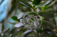 Load image into Gallery viewer, Messingohrringe versilbert Spiralen Zacken Dreiecke Muster 925 sterling Silber - chic-net.de
