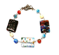 Load image into Gallery viewer, Muranoglas Glasperlen schwarz bunt eckig Armband Schmuck 18-20 cm Blumen Glas Perlen nickelfrei - chic-net.de
