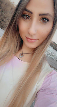 Cargar imagen en el visor de la galería, Nasenstecker silber Edelstahl dreickig weiß Zirkonia - chic-net.de
