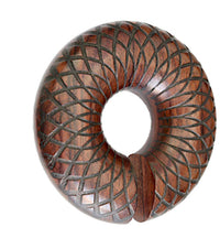 Load image into Gallery viewer, Ohr Donut Piercing Dahlie Holz Ohrgewicht Ring - chic-net.de
