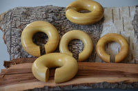 Cargar imagen en el visor de la galería, Ohr Donut Piercing Ohrgewicht Jackfrucht Holz Ring - chic-net.de
