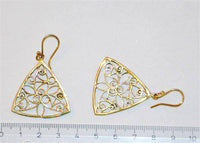 Load image into Gallery viewer, Ohrringe Dreieck Mandel Spiralen Messing antik golden Tribal Brass Ohrhänger nickelfrei Schmuck - chic-net.de
