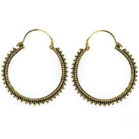 Cargar imagen en el visor de la galería, Ohrringe dunkel Punkte Dreiecke rund Messing Brass antik golden Tribal nickelfrei Schmuck Piercing - chic-net.de
