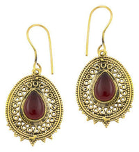 Load image into Gallery viewer, Ohrringe Granat Tropfen oval Zacken Kreise Messing antik golden Tribal - chic-net.de
