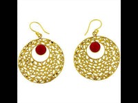 Load image into Gallery viewer, Ohrringe Kreis gestanzt Jaspis Mandel rot Messing antik golden Tribal Ohrhänger nickelfrei Schmuck - chic-net.de
