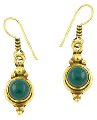 Load image into Gallery viewer, Ohrringe Kreis Onyx grün Punkte Dreiecke Messing Brass antik golden Tribal Ohrhänger - chic-net.de
