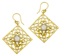 Load image into Gallery viewer, Ohrringe Mondstein Karo Ornamente glänzend Messing antik golden Tribal 40 mm - chic-net.de
