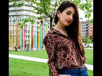 Load image into Gallery viewer, Ohrringe Punkte Messing Kreise Punkte in Dreieckform golden nickelfrei antik Schmuck Piercing - chic-net.de
