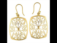 Load image into Gallery viewer, Ohrringe Rechteck Herzen spiralig Messing Brass antik golden Tribal Ohrhänger nickelfrei Schmuck - chic-net.de
