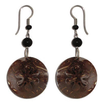 Load image into Gallery viewer, Ohrringe Rund Blume Kokos Holz Edelstahl dunkelbraun Maserung Ohrhänger - chic-net.de
