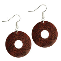Load image into Gallery viewer, Ohrringe Sawoholz rund Edelstahl Silber Bügel dunkle Gravur - chic-net.de
