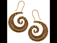 Load image into Gallery viewer, Ohrringe Spirale Zacken Muster Messing antik golden Ohrhänger Tribal Piercing Schmuck Brass - chic-net.de
